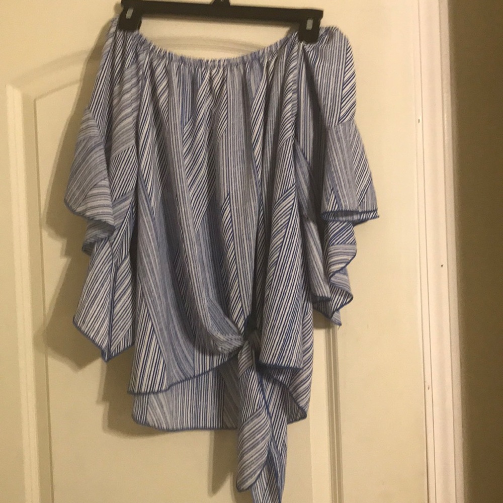 Gorgeous off shoulder top